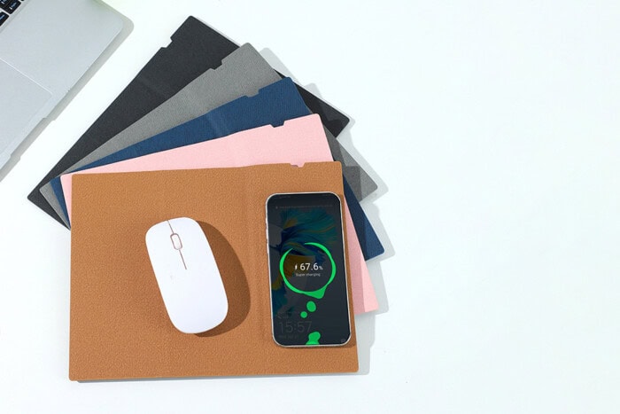 Tapis de Souris 3-en-1 avec Chargeur Sans Fil 15W et Support Téléphone
