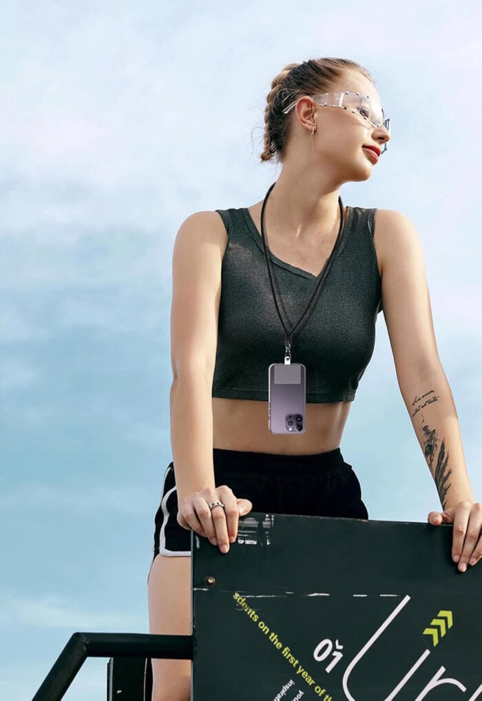 Lanière Réglable pour Smartphone avec Étiquette et Clip