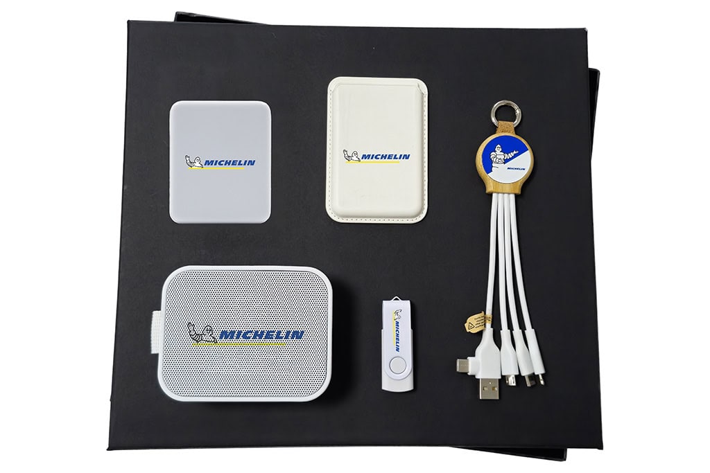 Coffret Cadeau Félicitations pour un Nouveau Job Coffret Cadeau Félicitations pour un Nouveau Job